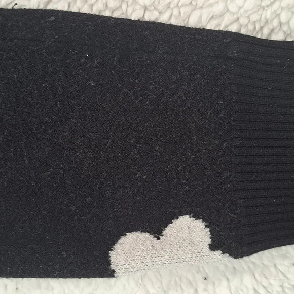 Sweater - Picture 6 of 8